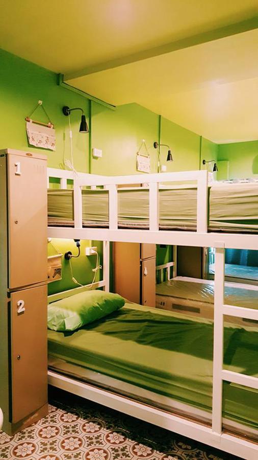 Staying Hostel Bangkok Exterior photo